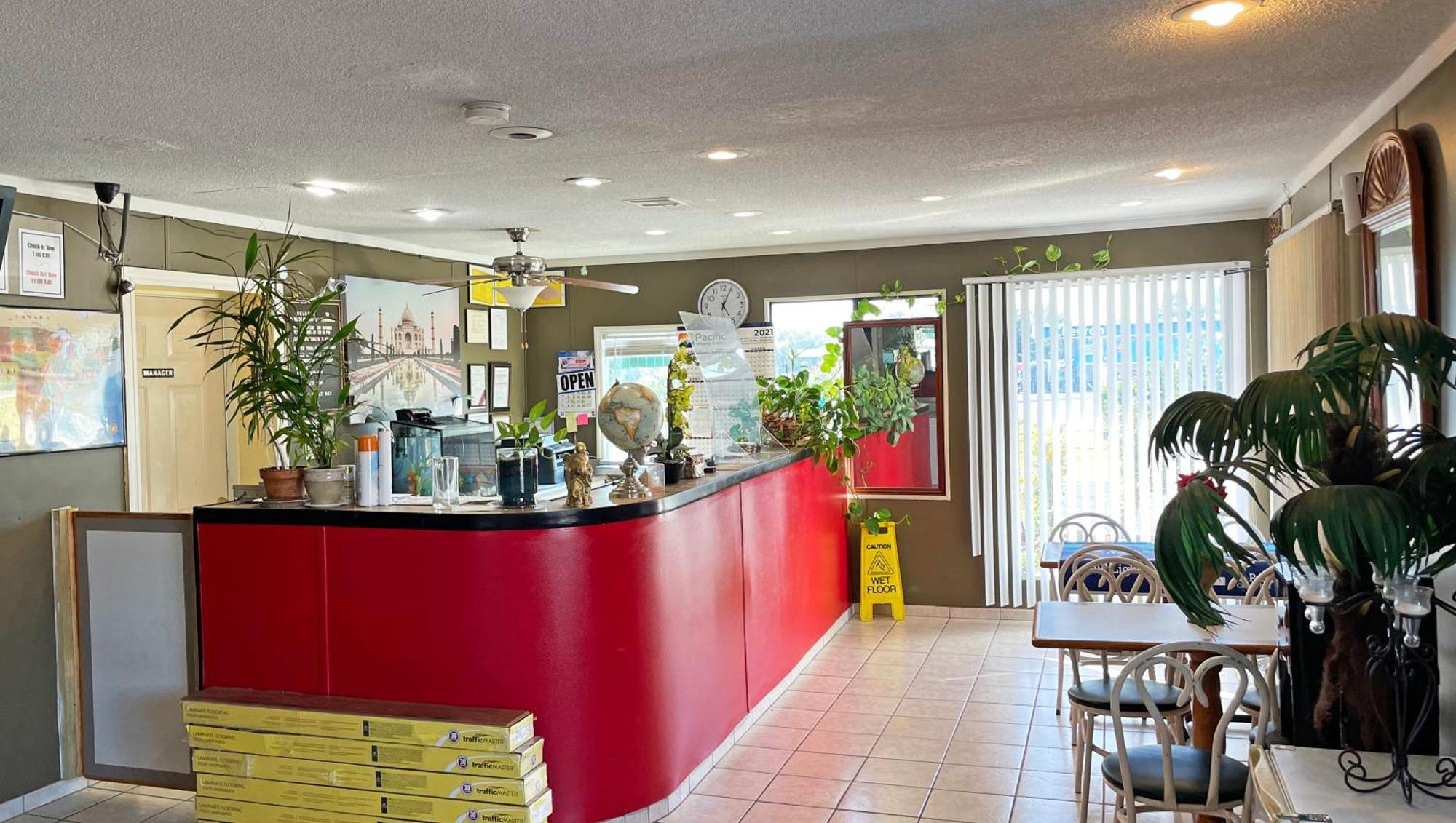 Express Inn トムソン エクステリア 写真