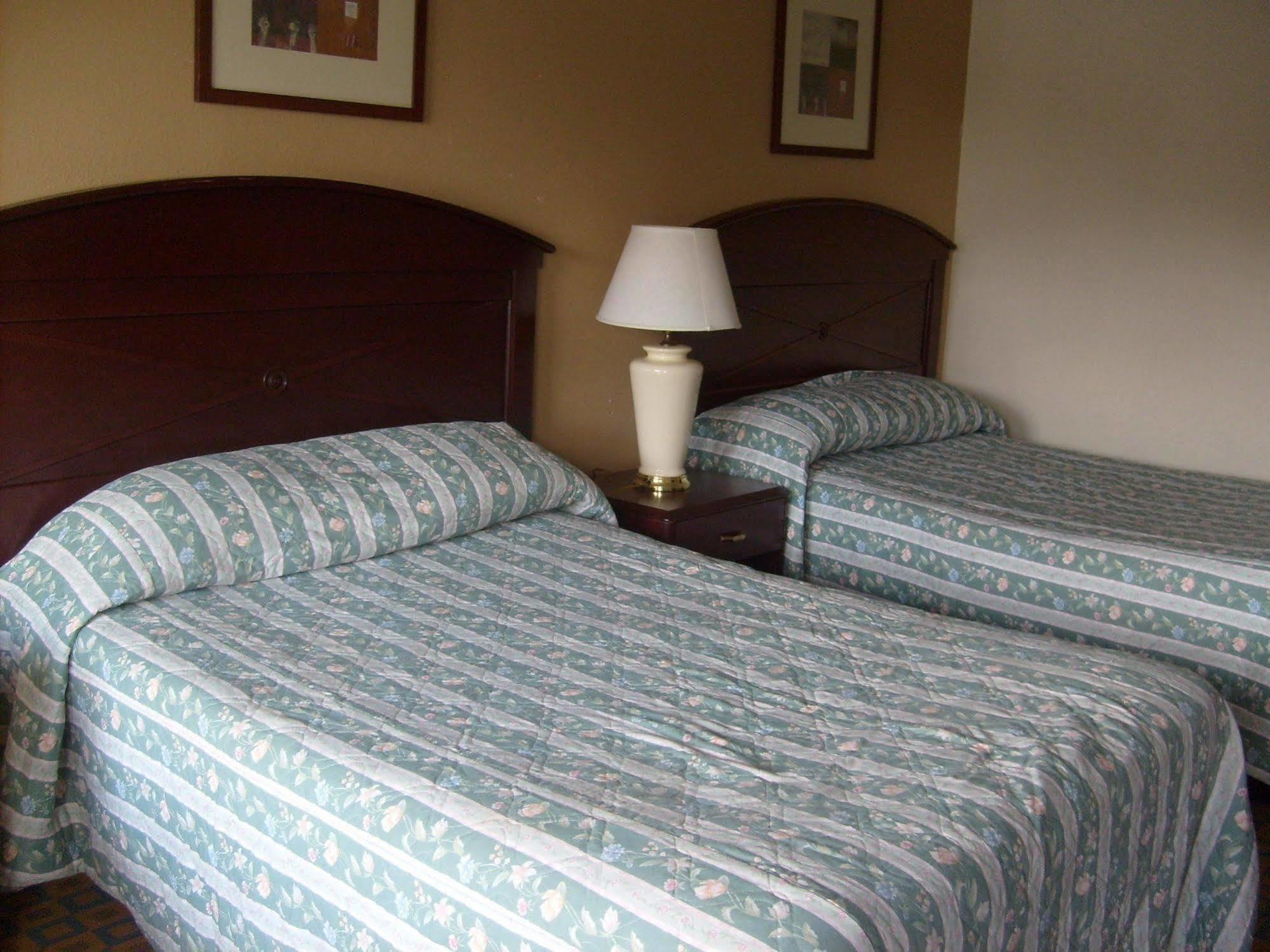 Express Inn トムソン エクステリア 写真